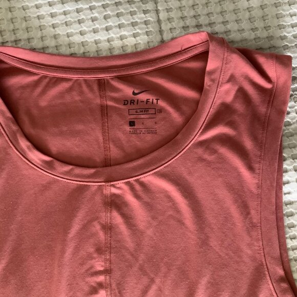 Nike Men's Dri-Fit Yoga Tank Size Large - Picture 2 of 2